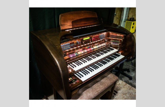 Used Lowrey Majesty DLX Cherry Organ All Inclusive Top Grade Package (SN:510D604K023178) - Image 4